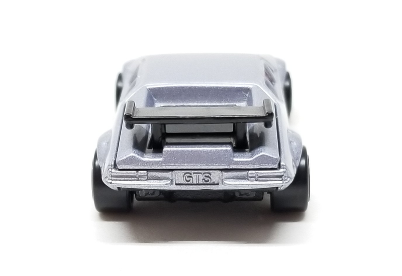 Illustration for article titled LaLD Engine Week: Tomica De Tomaso Pantera GTS